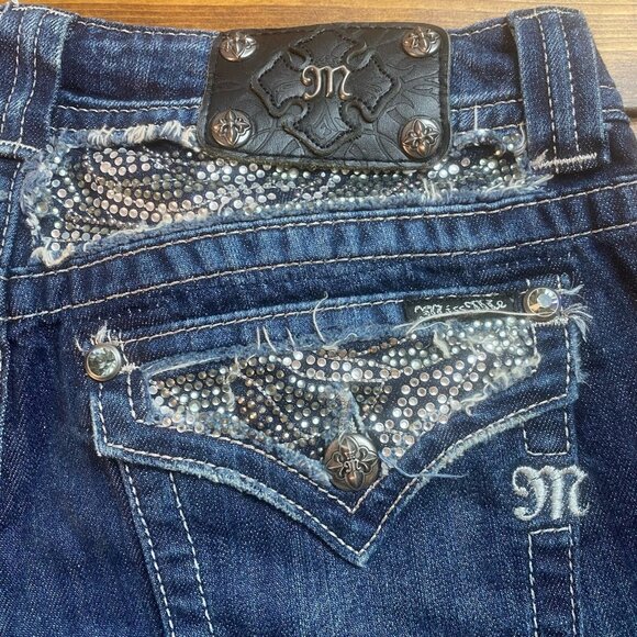 Miss Me Jeans Women’s Size 28 Flap Pocket Embellished Embroidered Bootcut - Picture 3 of 11